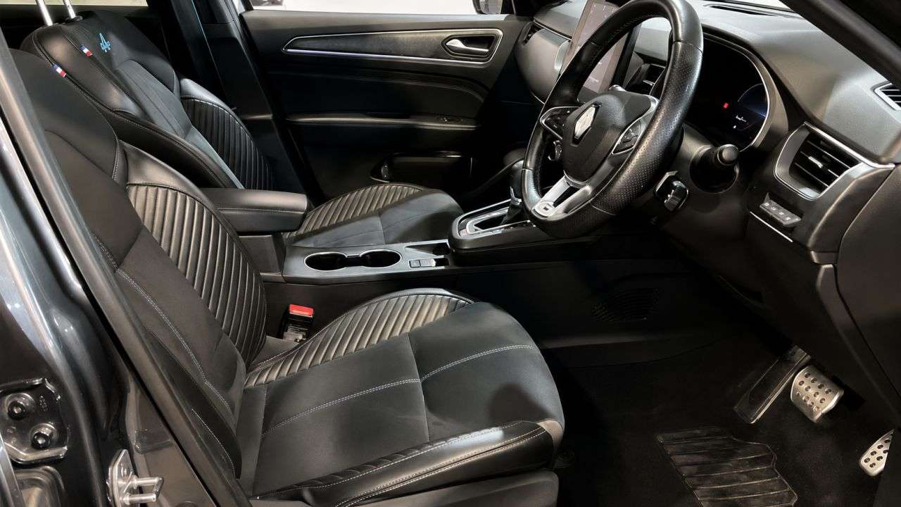 A 2024 RENAULT ARKANA 1.6 E-TECH esprit Alpine SUV 5dr Petrol Hybrid Auto Euro 6 (s/s) (145 ps) F A 2024 RENAULT ARKANA 1.6 E-TECH esprit Alpine SUV 5dr Petrol Hybrid Auto Euro 6 (s/s) (145 ps) F