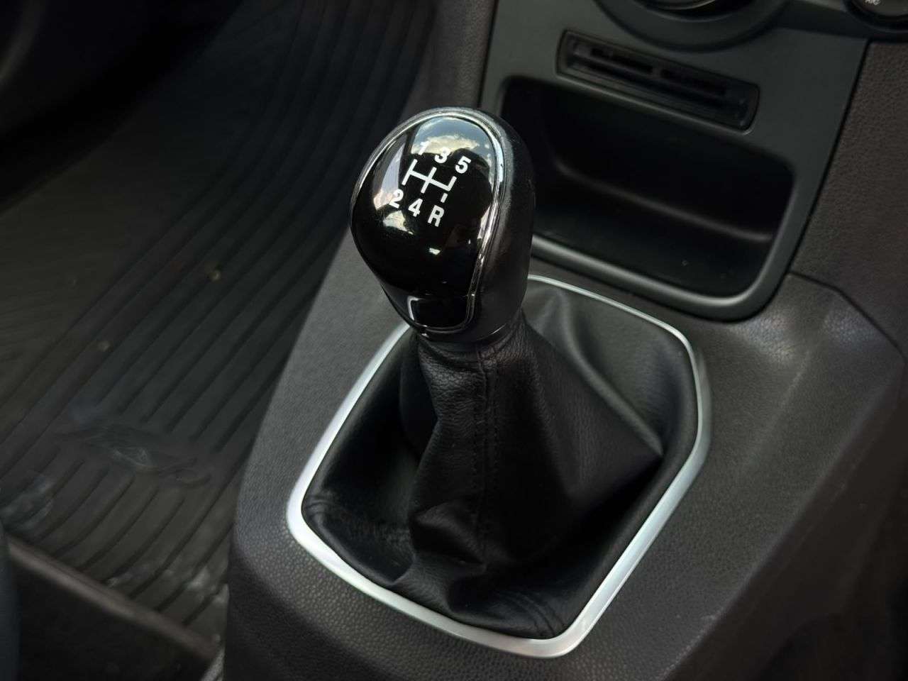 2013 FORD FIESTA 2013 FORD FIESTA