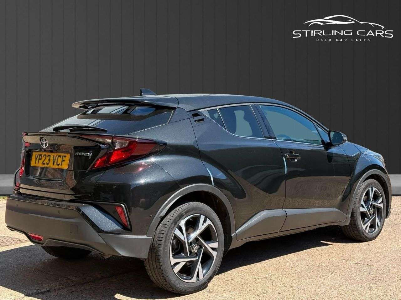 A 2023 TOYOTA C-HR 1.8 VVT-h GPF Design SUV 5dr Petrol Hybrid CVT Euro 6 (s/s) (122 ps) FINANC A 2023 TOYOTA C-HR 1.8 VVT-h GPF Design SUV 5dr Petrol Hybrid CVT Euro 6 (s/s) (122 ps) FINANC