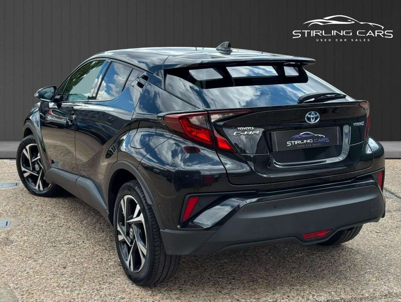 A 2023 TOYOTA C-HR 1.8 VVT-h GPF Design SUV 5dr Petrol Hybrid CVT Euro 6 (s/s) (122 ps) FINANC A 2023 TOYOTA C-HR 1.8 VVT-h GPF Design SUV 5dr Petrol Hybrid CVT Euro 6 (s/s) (122 ps) FINANC