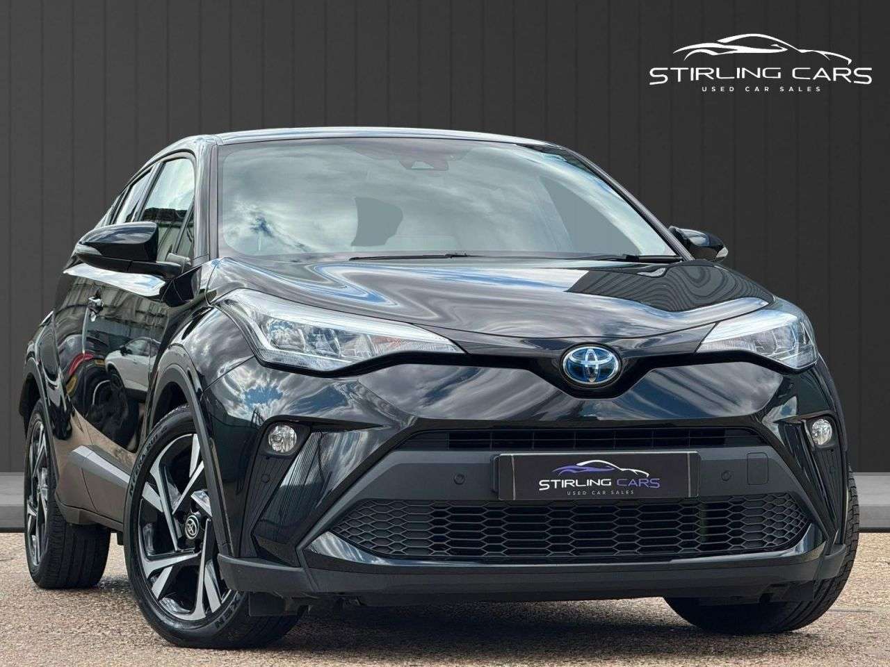 A 2023 TOYOTA C-HR 1.8 VVT-h GPF Design SUV 5dr Petrol Hybrid CVT Euro 6 (s/s) (122 ps) FINANC A 2023 TOYOTA C-HR 1.8 VVT-h GPF Design SUV 5dr Petrol Hybrid CVT Euro 6 (s/s) (122 ps) FINANC