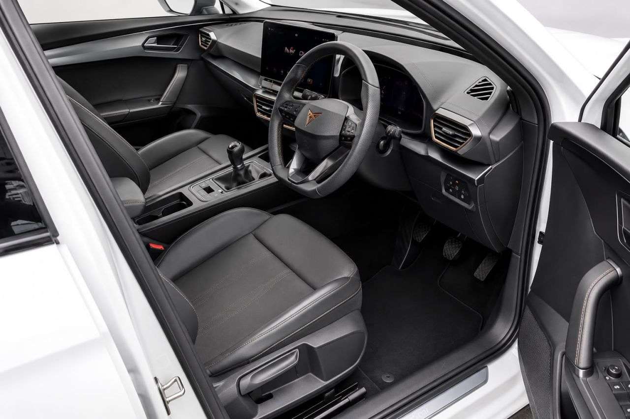 A 2024 CUPRA LEON 1.5 TSI V1 Hatchback 5dr Petrol Manual Euro 6 (s/s) (150 ps) FINANCE+WARRAN A 2024 CUPRA LEON 1.5 TSI V1 Hatchback 5dr Petrol Manual Euro 6 (s/s) (150 ps) FINANCE+WARRAN