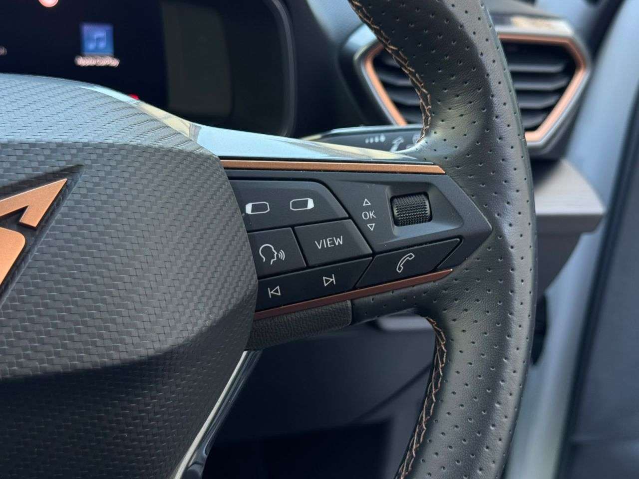 2024 CUPRA LEON 2024 CUPRA LEON