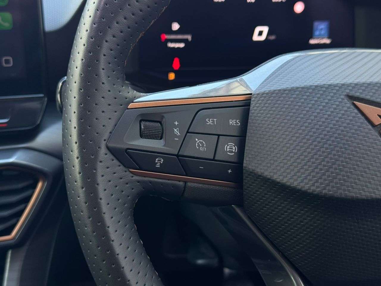 2024 CUPRA LEON 2024 CUPRA LEON