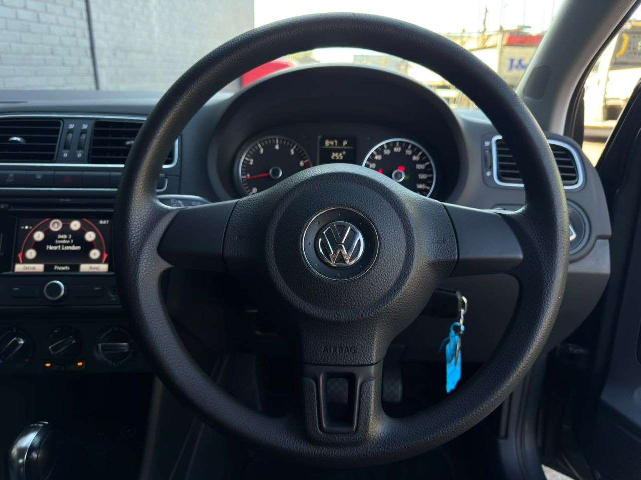 2011 VOLKSWAGEN POLO 2011 VOLKSWAGEN POLO
