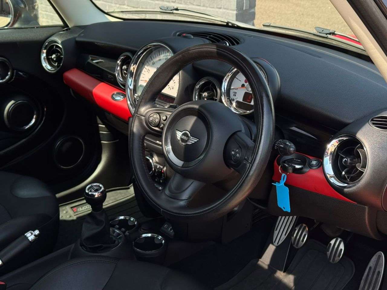 A 2012 MINI HATCH 2.0 Cooper SD Hatchback 3dr Diesel Manual Euro 5 (s/s) (143 ps) FINANCE+WAR A 2012 MINI HATCH 2.0 Cooper SD Hatchback 3dr Diesel Manual Euro 5 (s/s) (143 ps) FINANCE+WAR