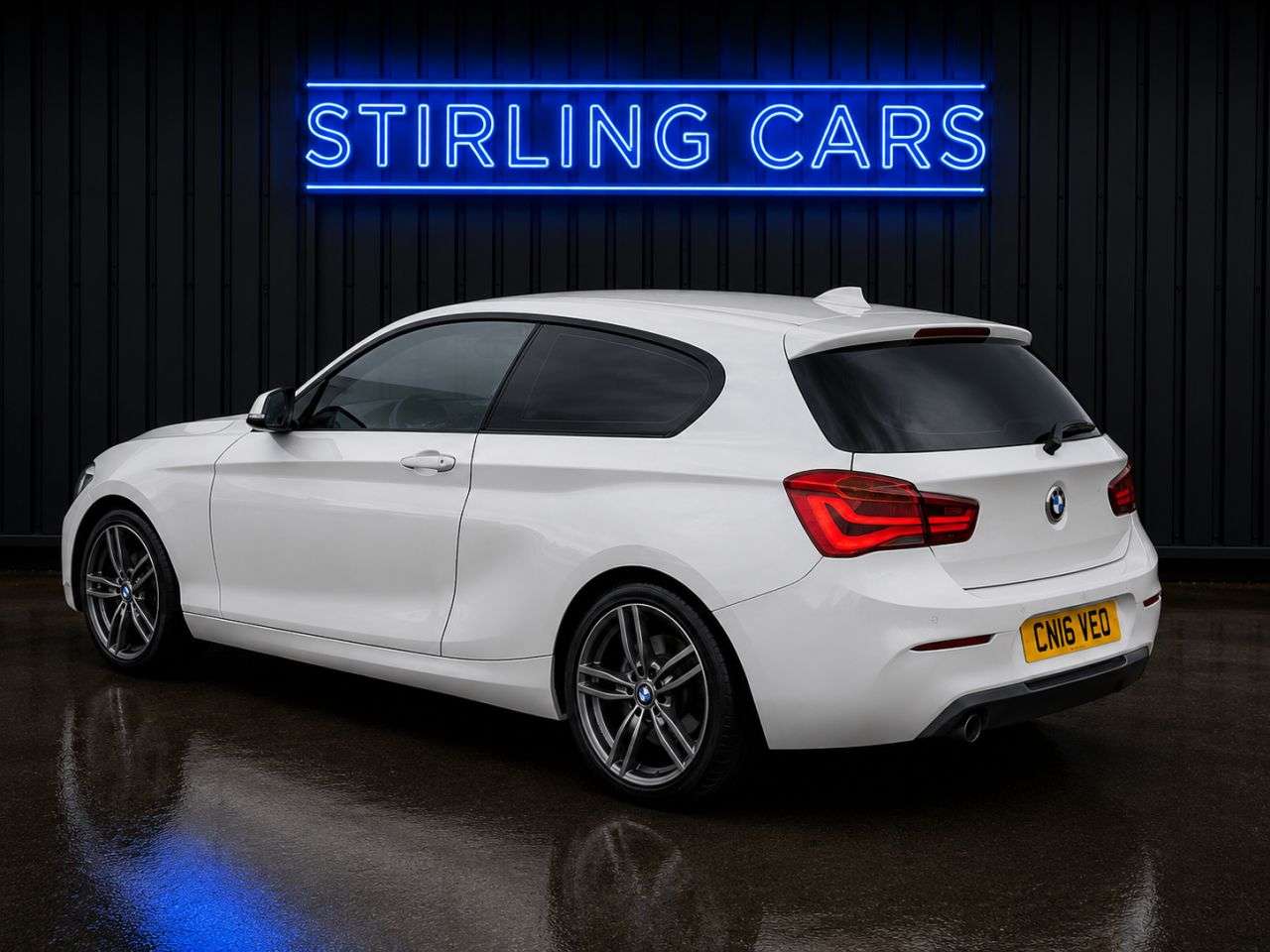 A 2016 BMW 1 SERIES 1.5 118i Sport Hatchback 3dr Petrol Manual Euro 6 (s/s) (136 ps) A 2016 BMW 1 SERIES 1.5 118i Sport Hatchback 3dr Petrol Manual Euro 6 (s/s) (136 ps)