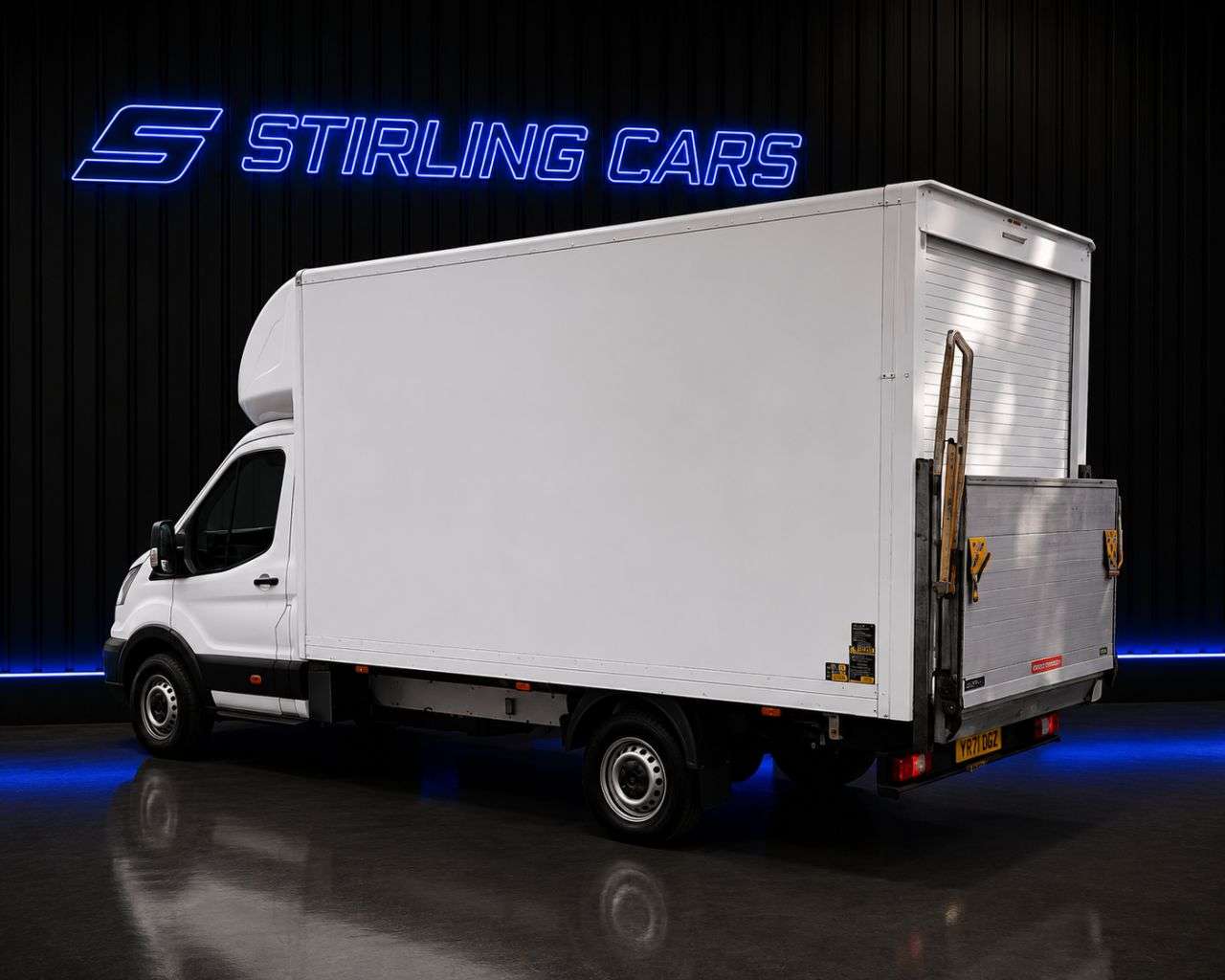 A 2021 FORD TRANSIT 2.0 350 EcoBlue HD Leader Chassis Cab 2dr Diesel Manual RWD L4 Euro 6 (s/s) A 2021 FORD TRANSIT 2.0 350 EcoBlue HD Leader Chassis Cab 2dr Diesel Manual RWD L4 Euro 6 (s/s)