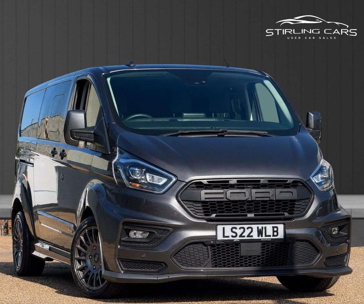 A 2022 FORD TRANSIT CUSTOM 2.0 320 EcoBlue Limited Crew Van Double Cab 5dr Diesel Auto L2 H1 Euro 6 (s A 2022 FORD TRANSIT CUSTOM 2.0 320 EcoBlue Limited Crew Van Double Cab 5dr Diesel Auto L2 H1 Euro 6 (s