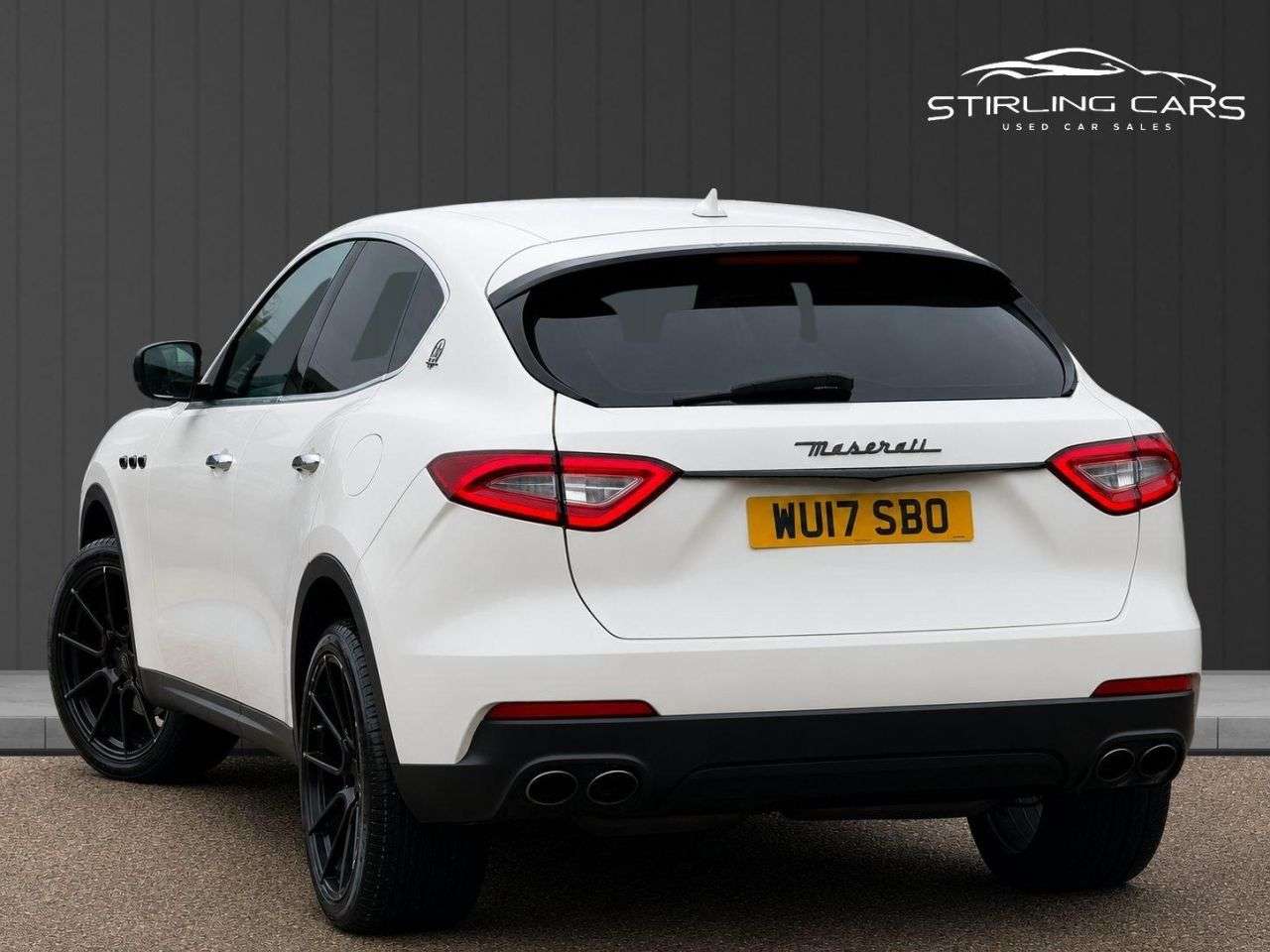 A 2017 MASERATI LEVANTE 3.0D V6 SUV 5dr Diesel ZF 4WD Euro 6 (s/s) (275 ps) A 2017 MASERATI LEVANTE 3.0D V6 SUV 5dr Diesel ZF 4WD Euro 6 (s/s) (275 ps)