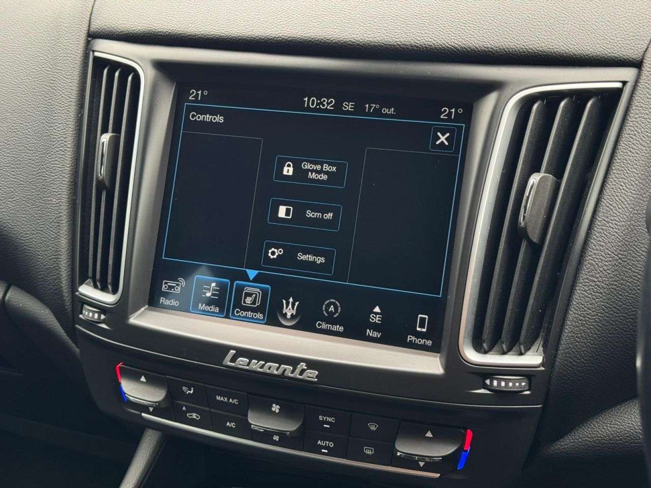 2017 MASERATI LEVANTE 2017 MASERATI LEVANTE