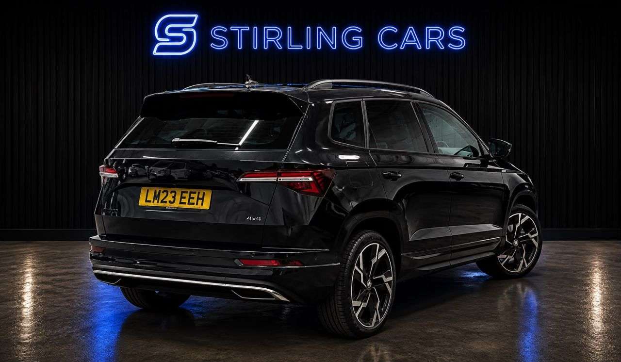 A 2023 SKODA KAROQ 2.0 TSI SportLine SUV 5dr Petrol DSG 4WD Euro 6 (s/s) (190 ps) A 2023 SKODA KAROQ 2.0 TSI SportLine SUV 5dr Petrol DSG 4WD Euro 6 (s/s) (190 ps)
