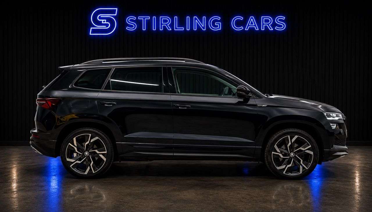 A 2023 SKODA KAROQ 2.0 TSI SportLine SUV 5dr Petrol DSG 4WD Euro 6 (s/s) (190 ps) A 2023 SKODA KAROQ 2.0 TSI SportLine SUV 5dr Petrol DSG 4WD Euro 6 (s/s) (190 ps)