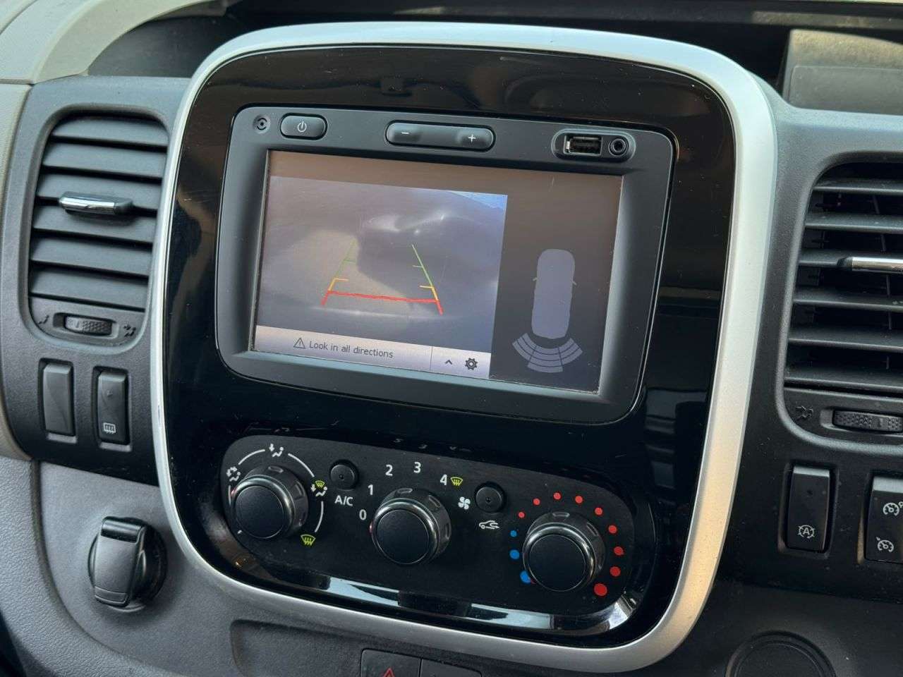 2019 RENAULT TRAFIC 2019 RENAULT TRAFIC