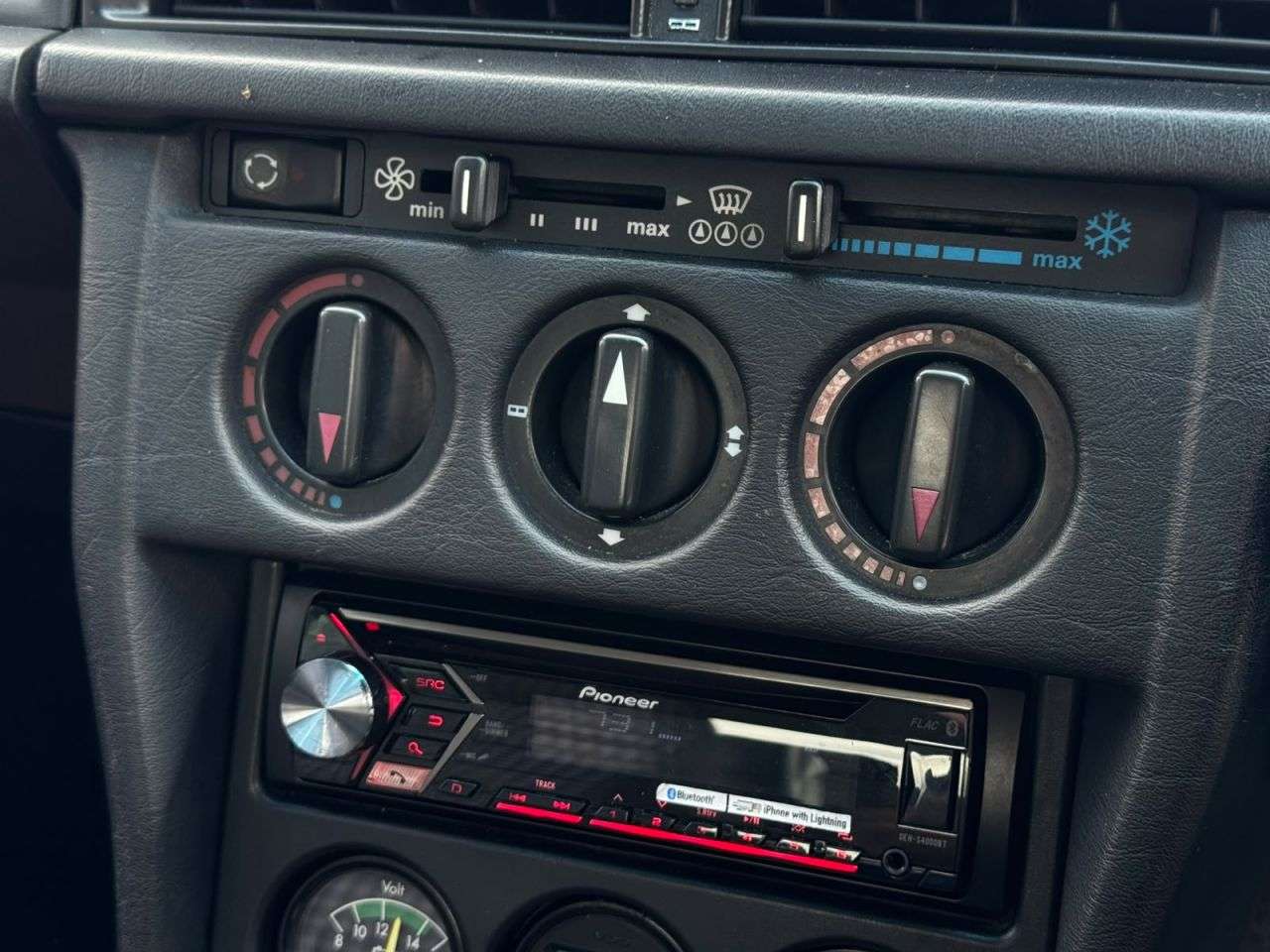 1989 MERCEDES-BENZ 190 1989 MERCEDES-BENZ 190