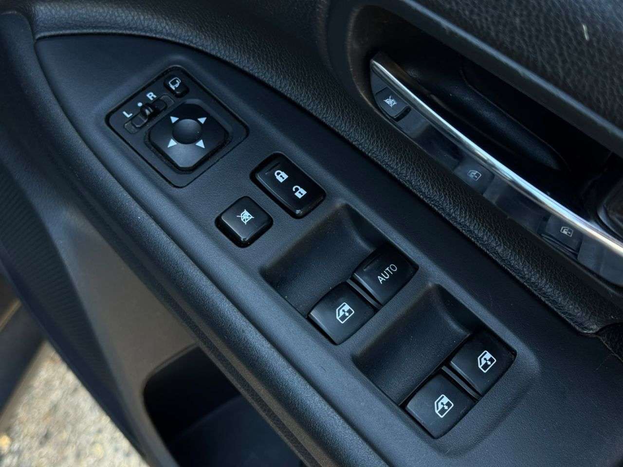 2017 MITSUBISHI OUTLANDER 2017 MITSUBISHI OUTLANDER