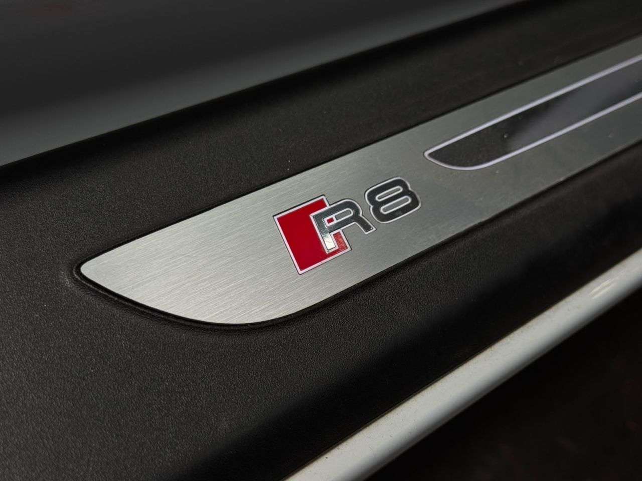 2014 AUDI R8 2014 AUDI R8
