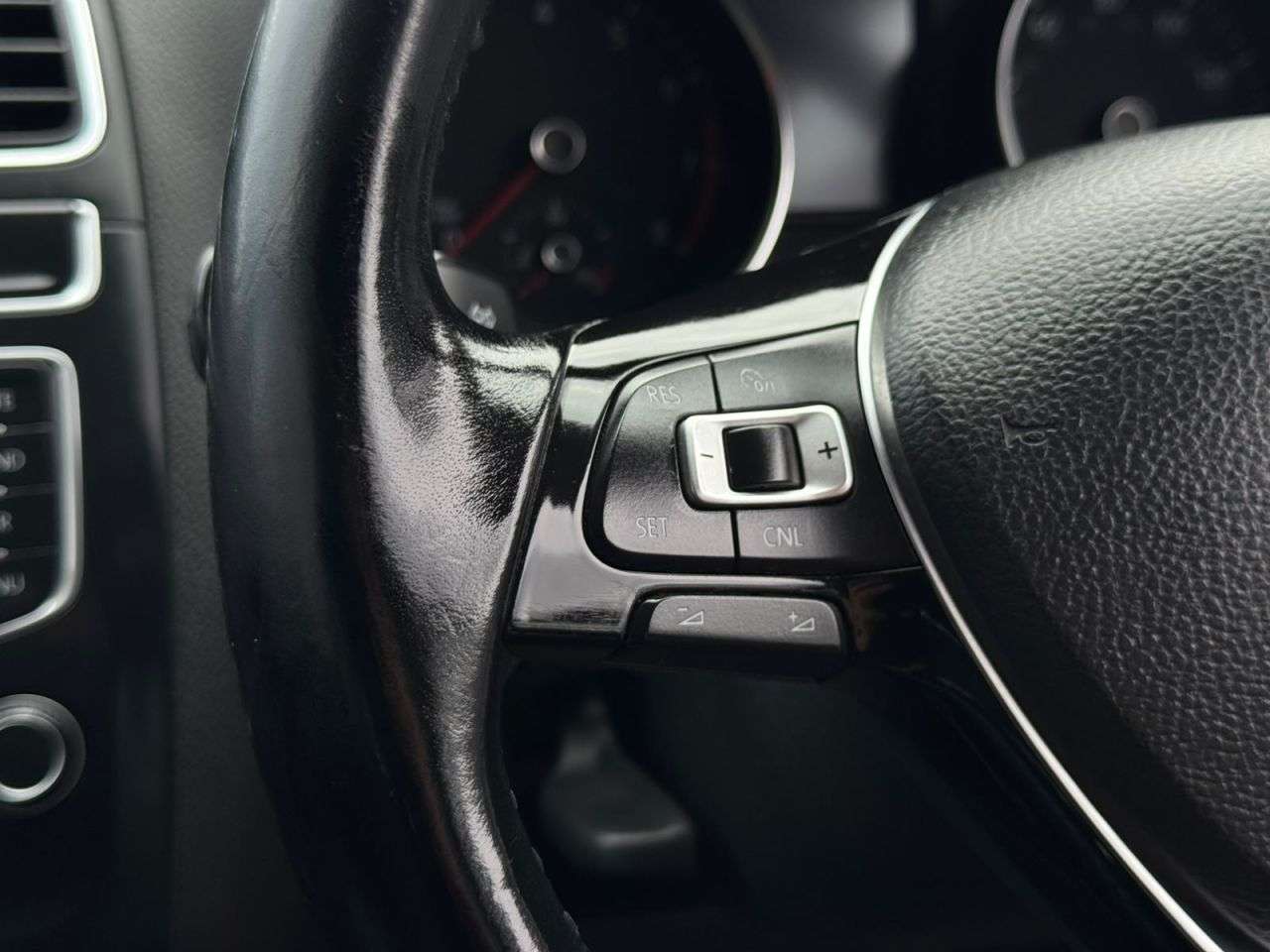 2017 VOLKSWAGEN POLO 2017 VOLKSWAGEN POLO