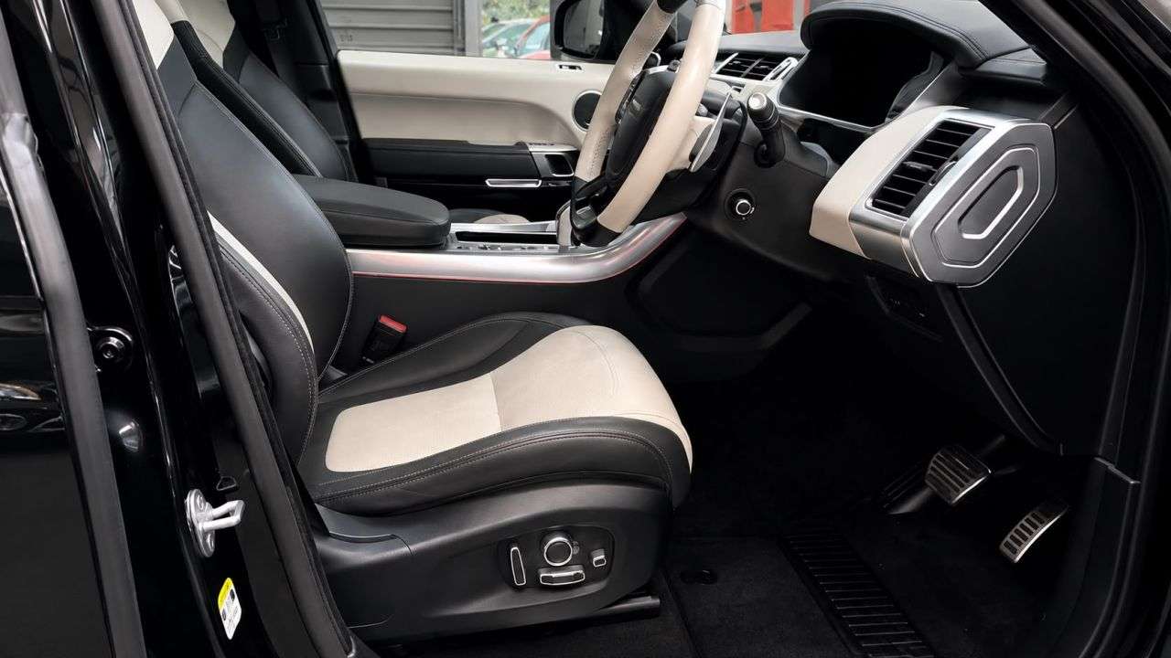 A 2022 LAND ROVER RANGE ROVER SPORT 5.0 P575 V8 GPF SVR SUV 5dr Petrol Auto 4WD Euro 6 (s/s) (575 ps) FINANCE+W A 2022 LAND ROVER RANGE ROVER SPORT 5.0 P575 V8 GPF SVR SUV 5dr Petrol Auto 4WD Euro 6 (s/s) (575 ps) FINANCE+W