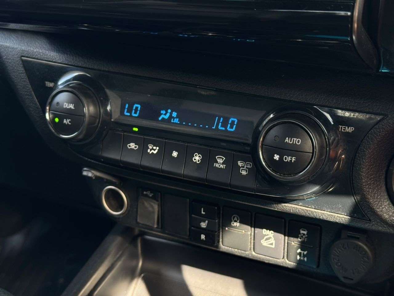 2022 TOYOTA HI-LUX 2022 TOYOTA HI-LUX