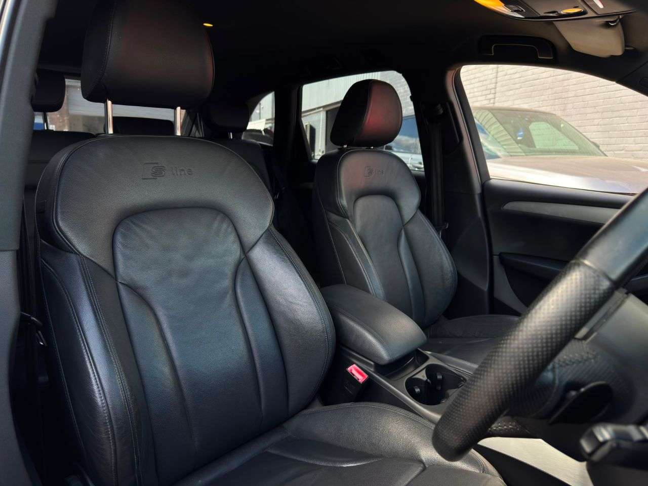 A 2012 AUDI Q5 2.0 TDI S line Special Edition SUV 5dr Diesel S Tronic quattro Euro 5 (170 A 2012 AUDI Q5 2.0 TDI S line Special Edition SUV 5dr Diesel S Tronic quattro Euro 5 (170