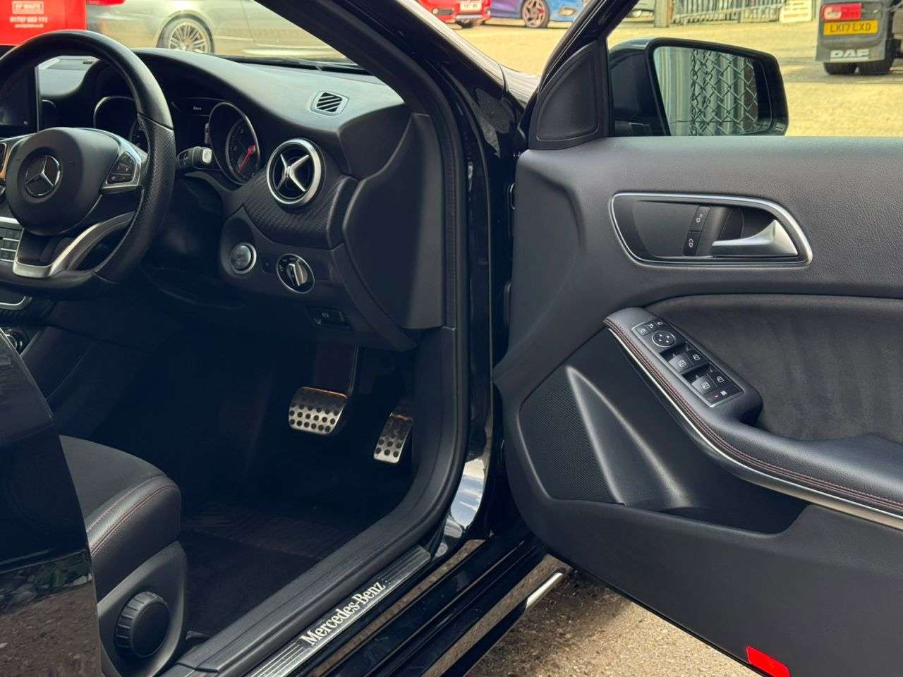 2017 MERCEDES-BENZ A CLASS 2017 MERCEDES-BENZ A CLASS
