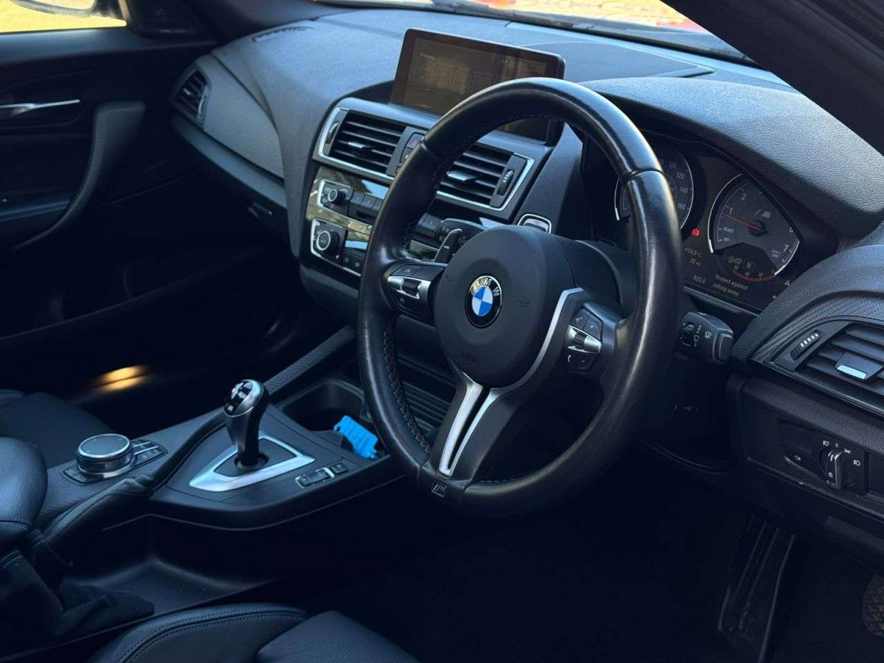 A 2017 BMW M2 3.0i Coupe 2dr Petrol DCT Euro 6 (s/s) (370 ps) FINANCE+WARRANTY+SERVICE A 2017 BMW M2 3.0i Coupe 2dr Petrol DCT Euro 6 (s/s) (370 ps) FINANCE+WARRANTY+SERVICE