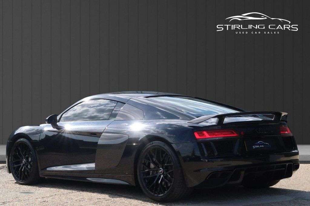 2017 AUDI R8 2017 AUDI R8