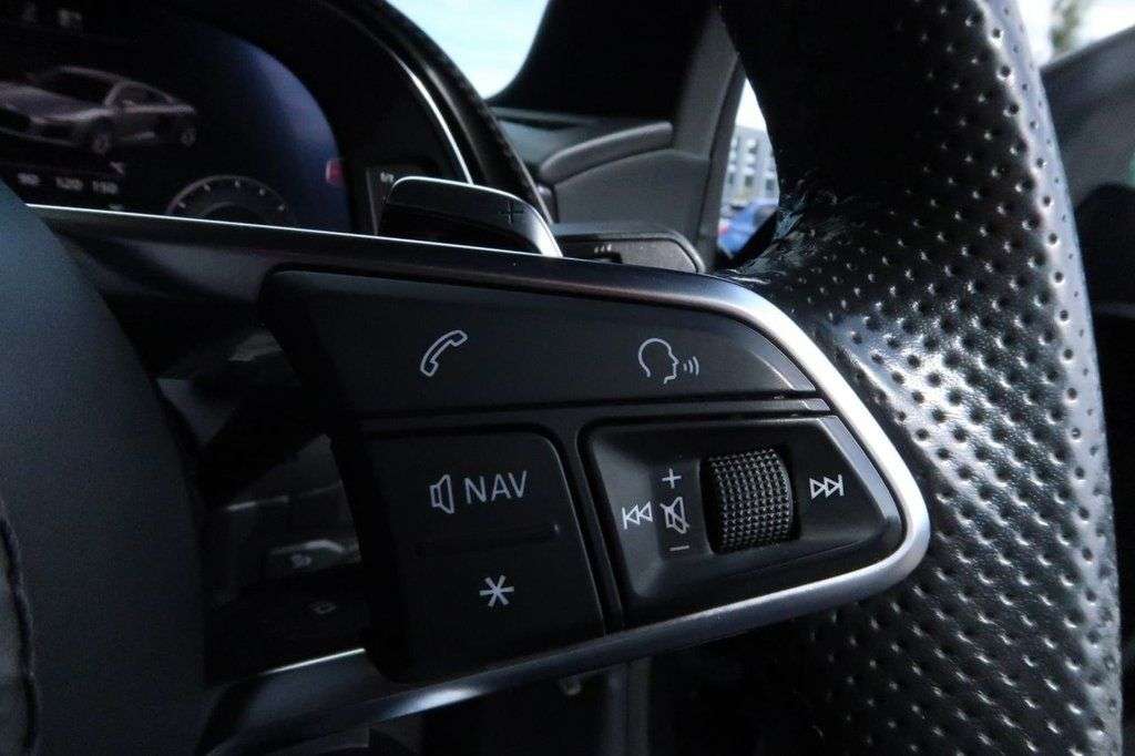 2017 AUDI R8 2017 AUDI R8
