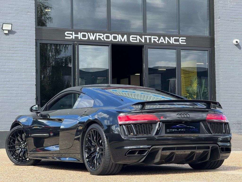 2017 AUDI R8 2017 AUDI R8