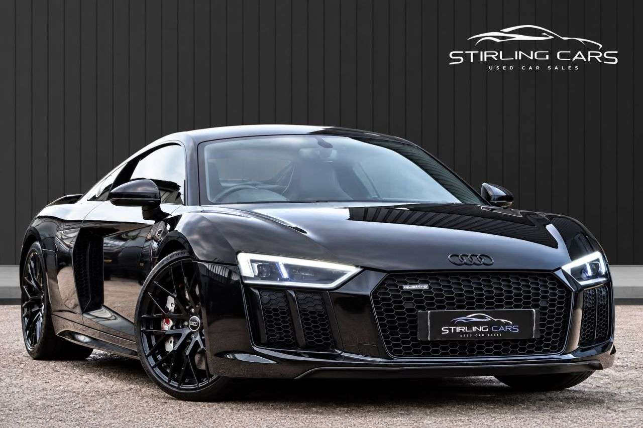 A 2017 AUDI R8 5.2 FSI V10 Plus Coupe 2dr Petrol S Tronic quattro Euro 6 (s/s) (610 ps) FI A 2017 AUDI R8 5.2 FSI V10 Plus Coupe 2dr Petrol S Tronic quattro Euro 6 (s/s) (610 ps) FI