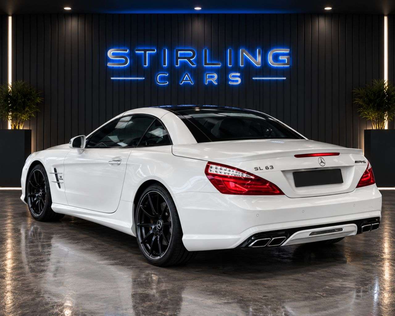 A 2013 MERCEDES-BENZ SL 5.5 SL63 V8 AMG Convertible 2dr Petrol SpdS MCT Euro 5 (s/s) (537 ps) FINAN A 2013 MERCEDES-BENZ SL 5.5 SL63 V8 AMG Convertible 2dr Petrol SpdS MCT Euro 5 (s/s) (537 ps) FINAN