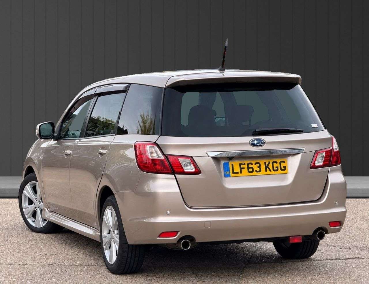 A 2013 SUBARU EXIGA Subaru Exiga - 7 Seater - Petrol - AUTO 2.5CC - IMPORT FINANCE+WARRANTY+SER A 2013 SUBARU EXIGA Subaru Exiga - 7 Seater - Petrol - AUTO 2.5CC - IMPORT FINANCE+WARRANTY+SER