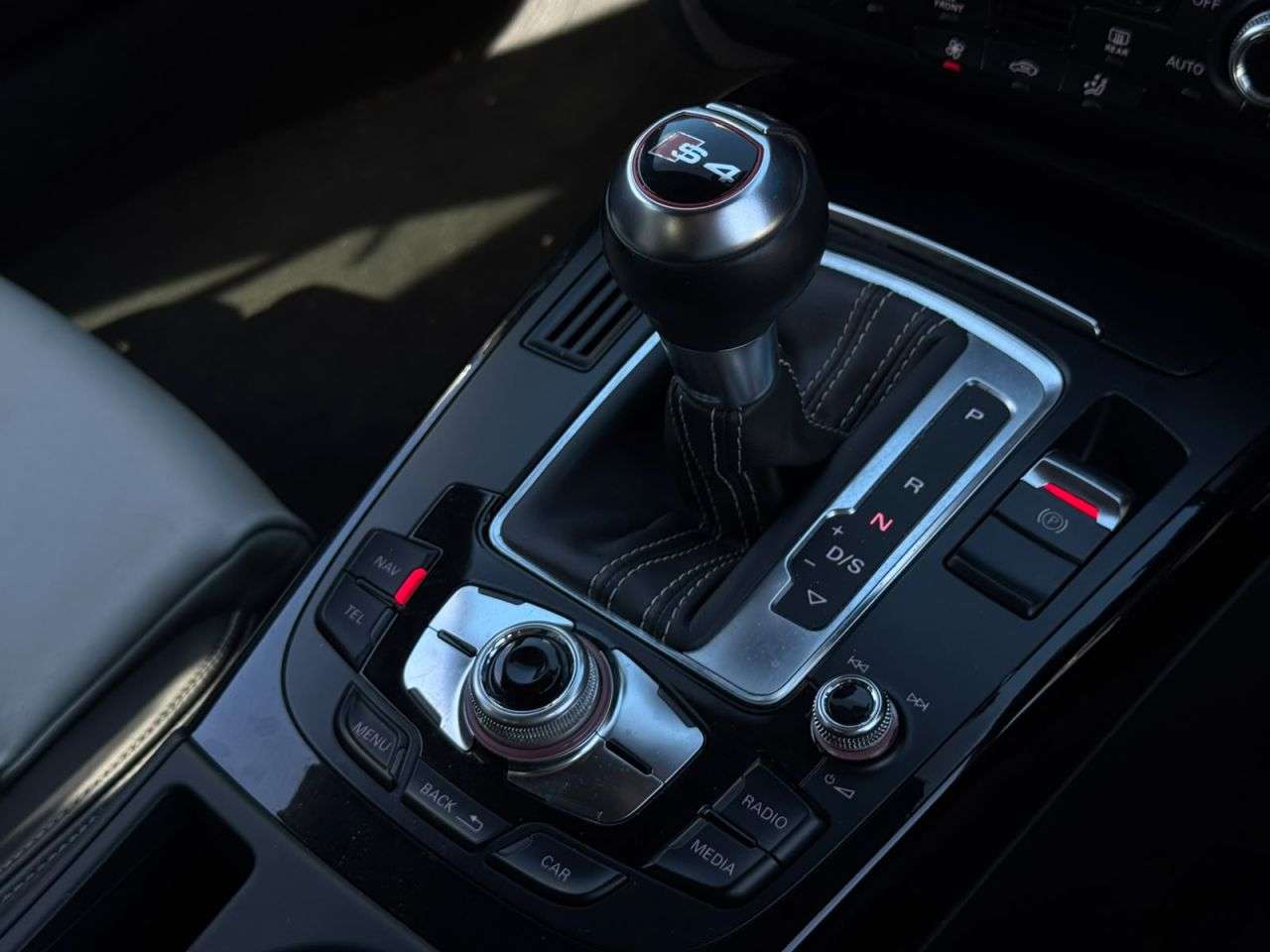 2014 AUDI S4 AVANT 2014 AUDI S4 AVANT