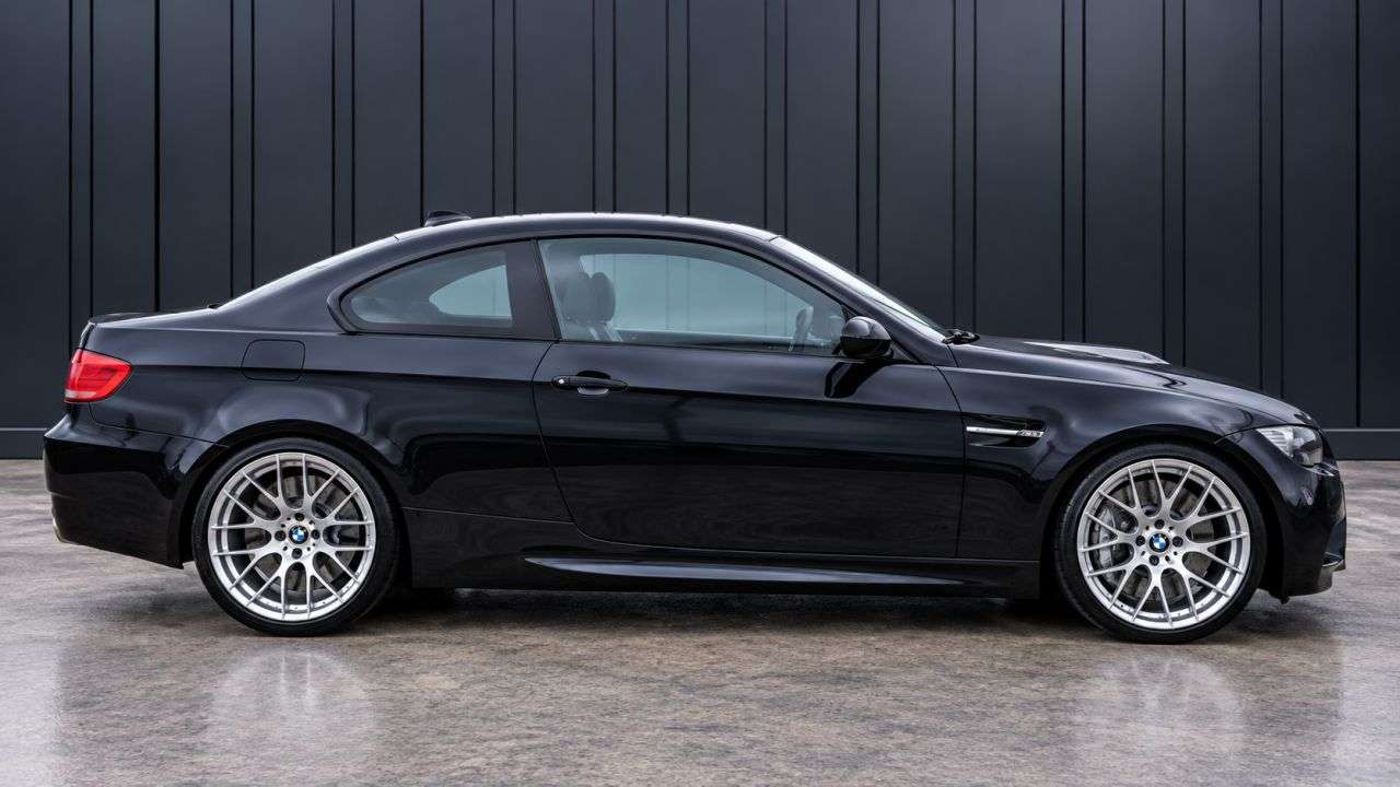 2012 BMW M3 2012 BMW M3
