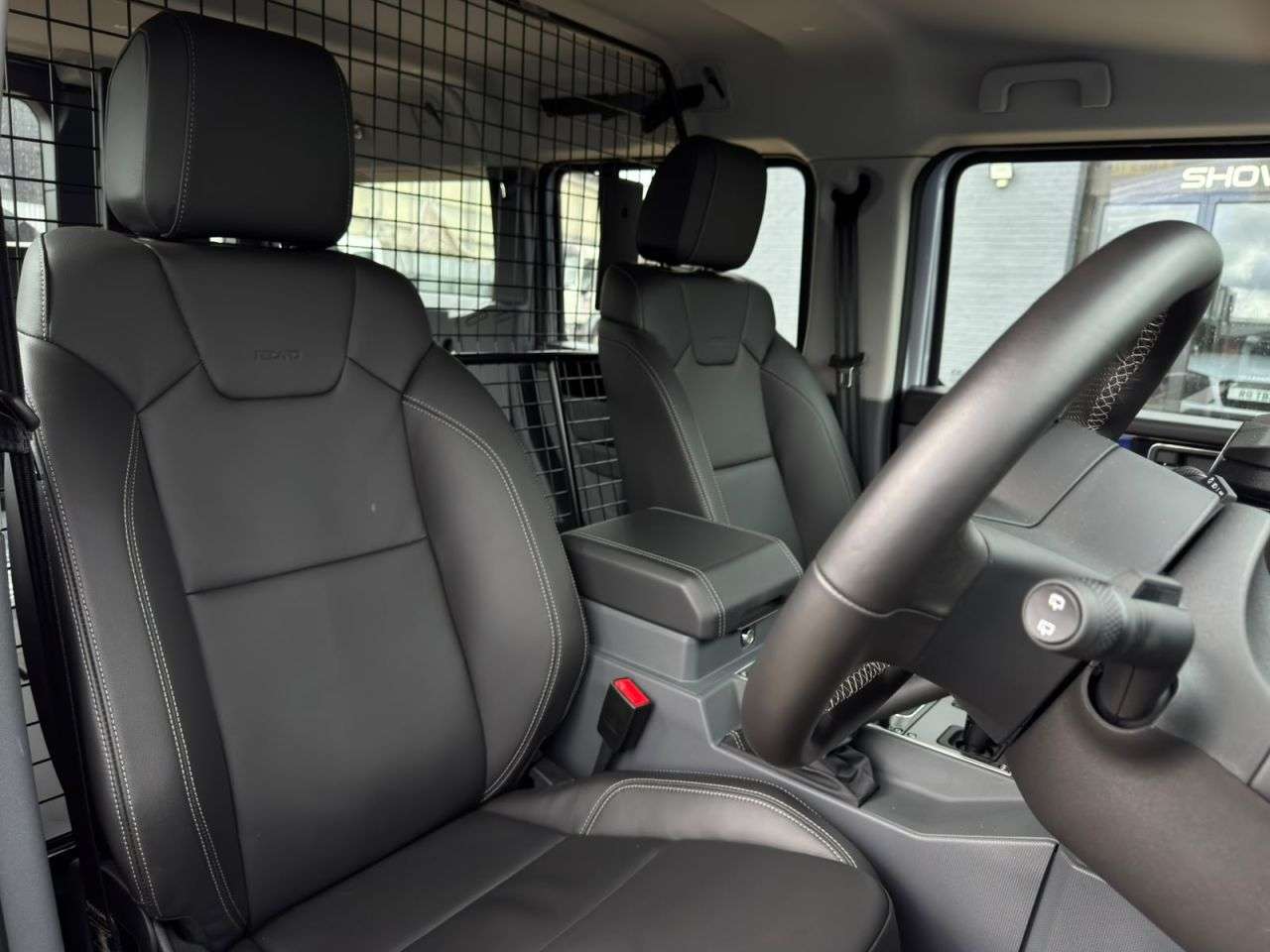 A 2025 INEOS GRENADIER 3.0D Fieldmaster Station Wagon 6dr DIESEL Auto 4WD Euro 6 (s/s) (246 ps) FI A 2025 INEOS GRENADIER 3.0D Fieldmaster Station Wagon 6dr DIESEL Auto 4WD Euro 6 (s/s) (246 ps) FI