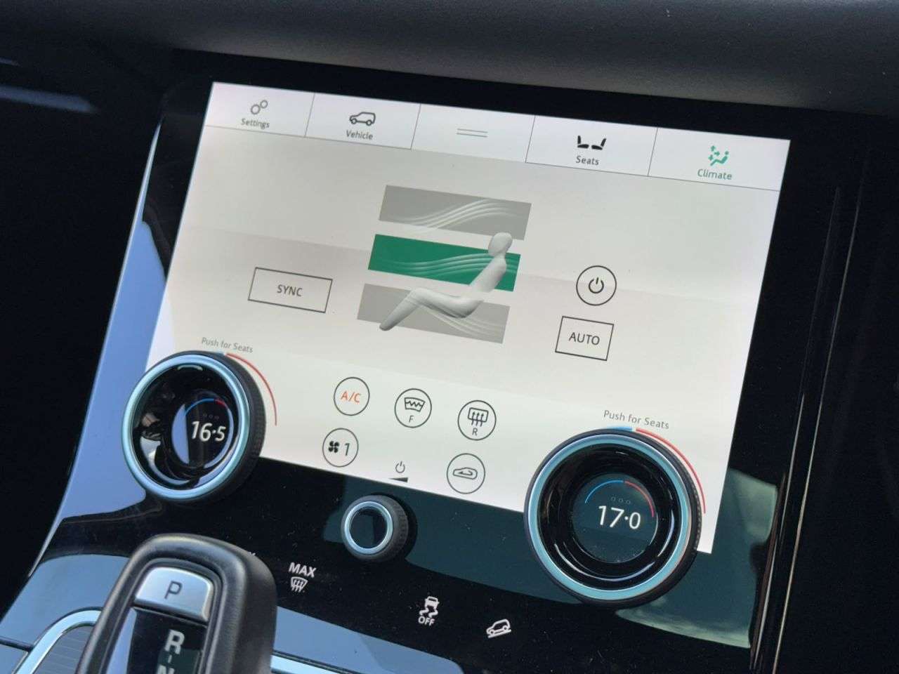 2020 LAND ROVER RANGE ROVER EVOQUE 2020 LAND ROVER RANGE ROVER EVOQUE
