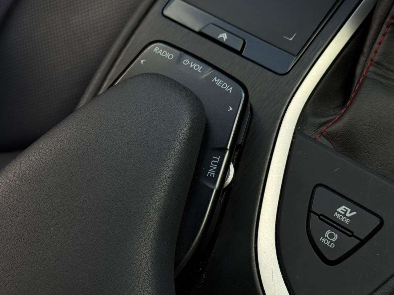 2020 LEXUS UX 2020 LEXUS UX