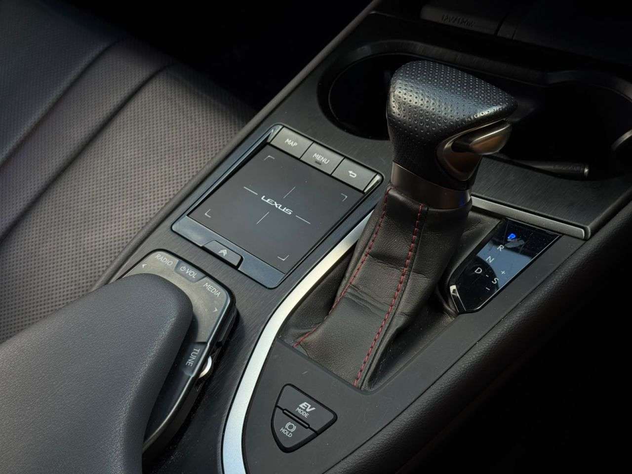 2020 LEXUS UX 2020 LEXUS UX