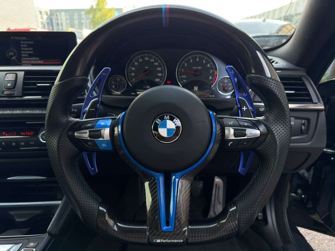 2014 BMW M4 2014 BMW M4
