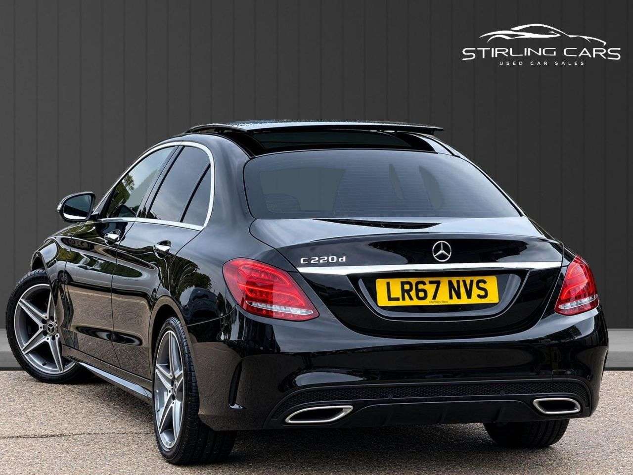 A 2017 MERCEDES-BENZ C CLASS 2.1 C220d AMG Line (Premium Plus) Saloon 4dr Diesel G-Tronic+ Euro 6 (s/s) A 2017 MERCEDES-BENZ C CLASS 2.1 C220d AMG Line (Premium Plus) Saloon 4dr Diesel G-Tronic+ Euro 6 (s/s)