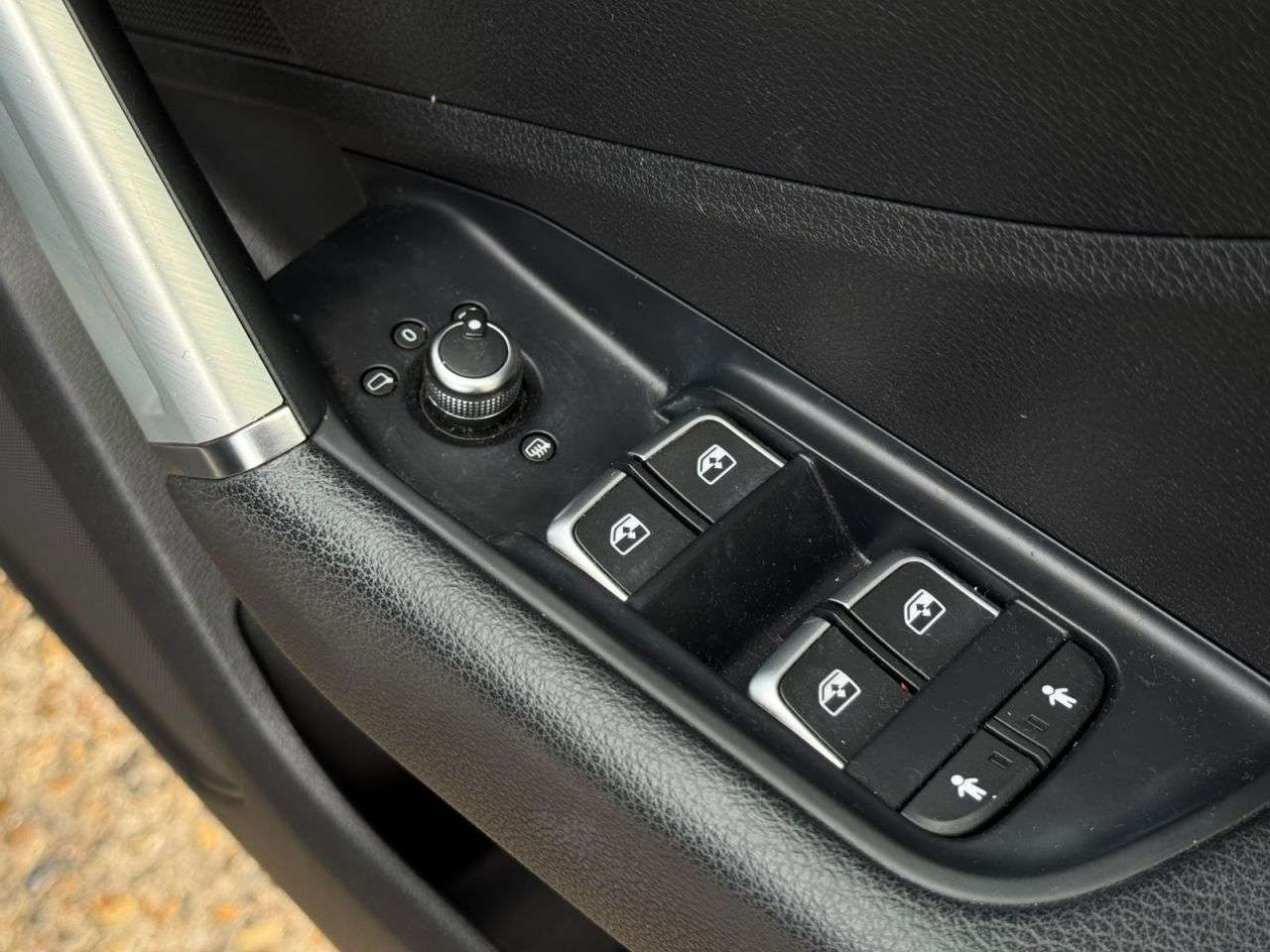 2019 AUDI Q2 2019 AUDI Q2
