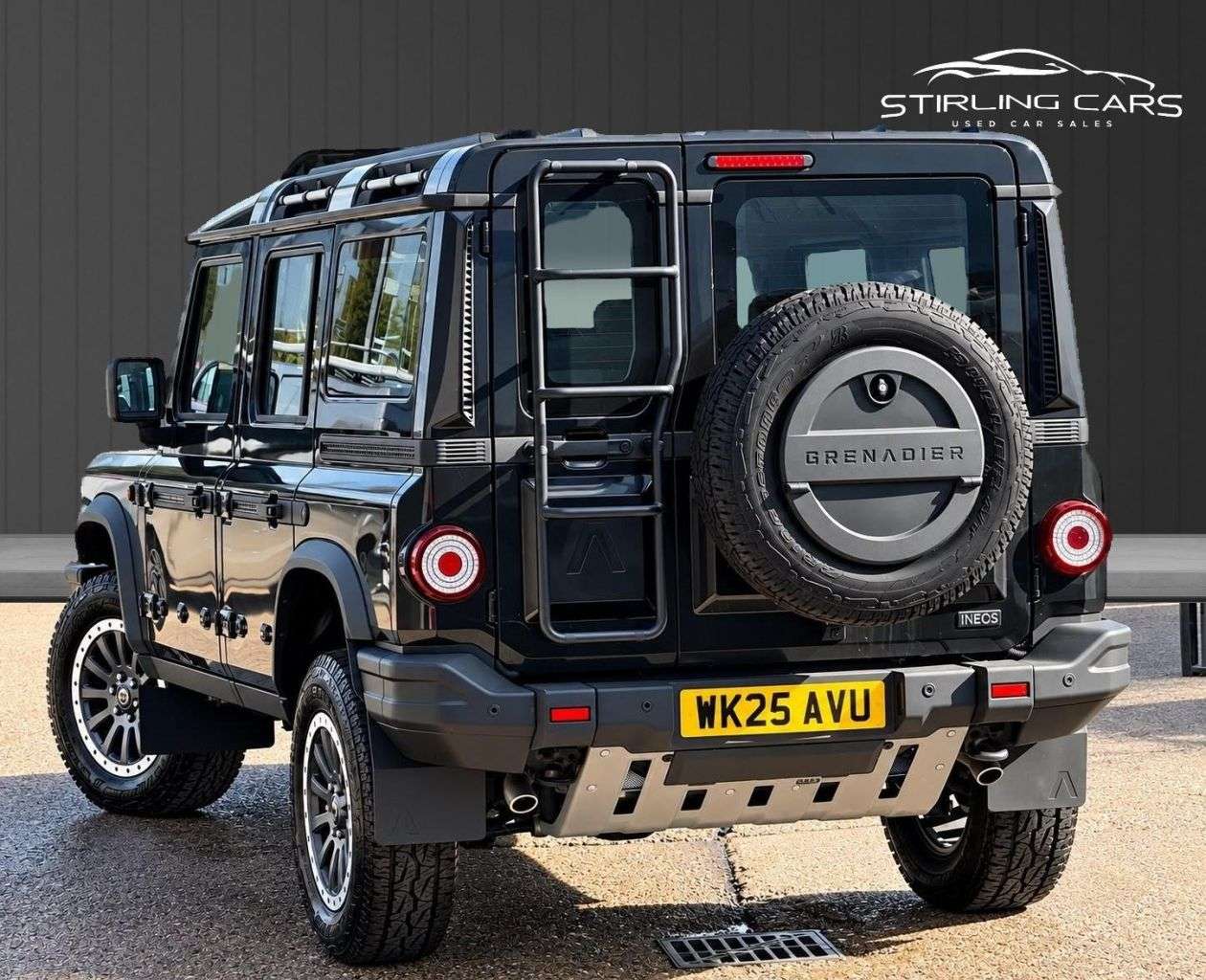 A 2025 INEOS GRENADIER 3.0P Fieldmaster Station Wagon 6dr Petrol Auto 4WD Euro 6 (s/s) (286 ps) FI A 2025 INEOS GRENADIER 3.0P Fieldmaster Station Wagon 6dr Petrol Auto 4WD Euro 6 (s/s) (286 ps) FI