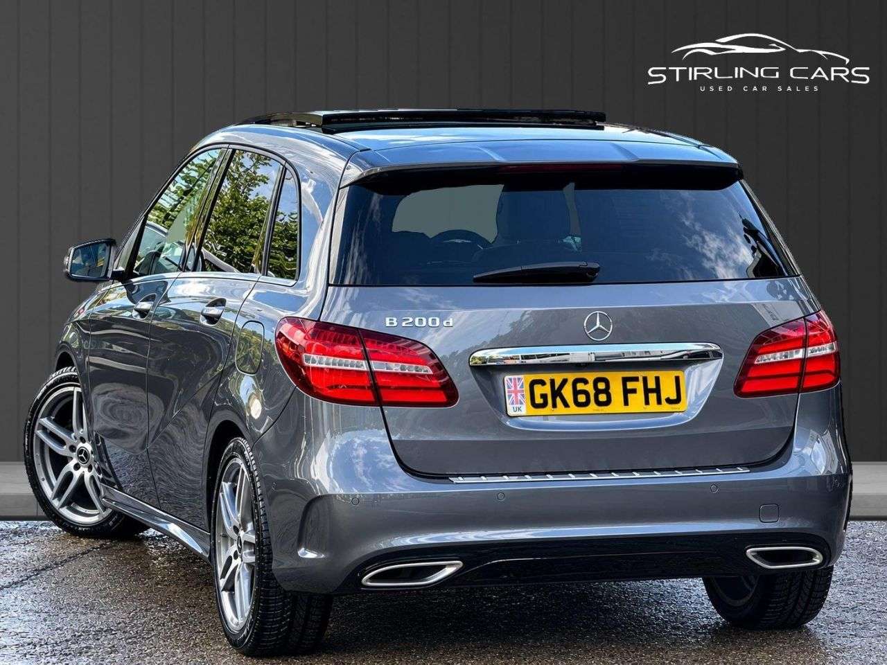 A 2018 MERCEDES-BENZ B CLASS 2.1 B200d AMG Line (Premium Plus) MPV 5dr Diesel 7G-DCT Euro 6 (s/s) (136 p A 2018 MERCEDES-BENZ B CLASS 2.1 B200d AMG Line (Premium Plus) MPV 5dr Diesel 7G-DCT Euro 6 (s/s) (136 p