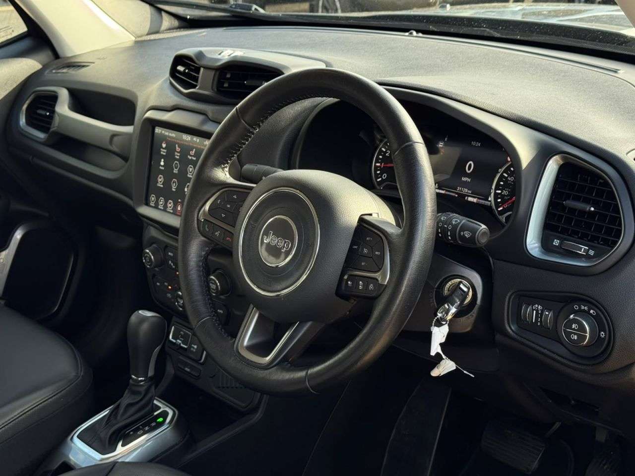 A 2021 JEEP RENEGADE 1.3 GSE T4 Limited SUV 5dr Petrol DDCT Euro 6 (s/s) (150 ps) FINANCE+WARRAN A 2021 JEEP RENEGADE 1.3 GSE T4 Limited SUV 5dr Petrol DDCT Euro 6 (s/s) (150 ps) FINANCE+WARRAN