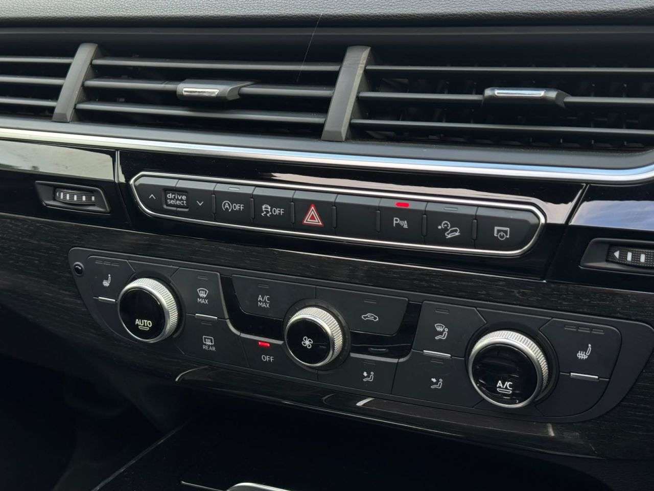 2019 AUDI Q7 2019 AUDI Q7