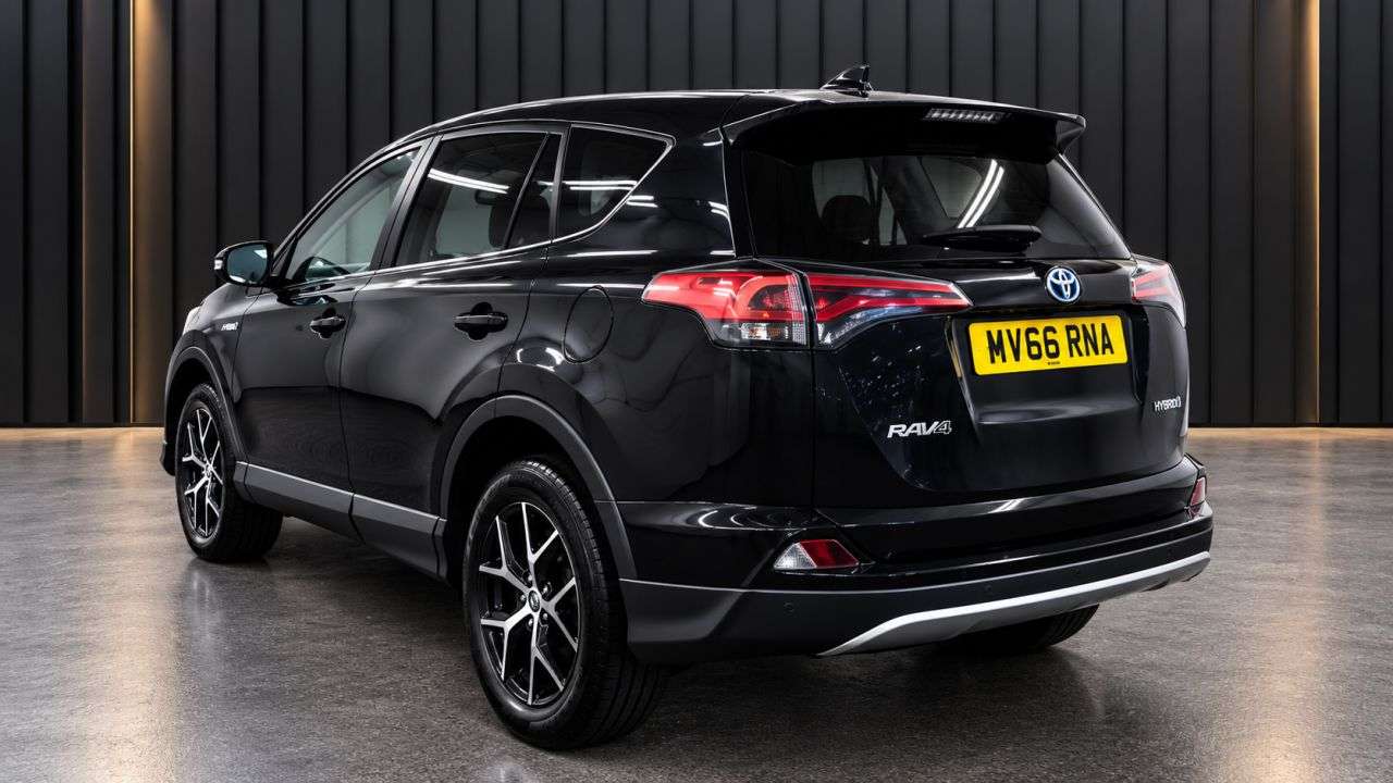 A 2016 TOYOTA RAV4 2.5 VVT-h Icon SUV 5dr Petrol Hybrid CVT 4WD Euro 6 (s/s) (Safety Sense) (1 A 2016 TOYOTA RAV4 2.5 VVT-h Icon SUV 5dr Petrol Hybrid CVT 4WD Euro 6 (s/s) (Safety Sense) (1