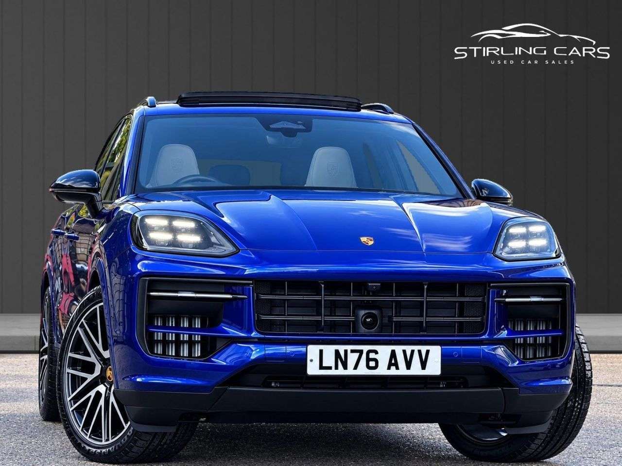 A 2026 PORSCHE CAYENNE 3.0 V6 E-Hybrid 25.9kWh Black Edition SUV 5dr Petrol Plug-in Hybrid Tiptron A 2026 PORSCHE CAYENNE 3.0 V6 E-Hybrid 25.9kWh Black Edition SUV 5dr Petrol Plug-in Hybrid Tiptron