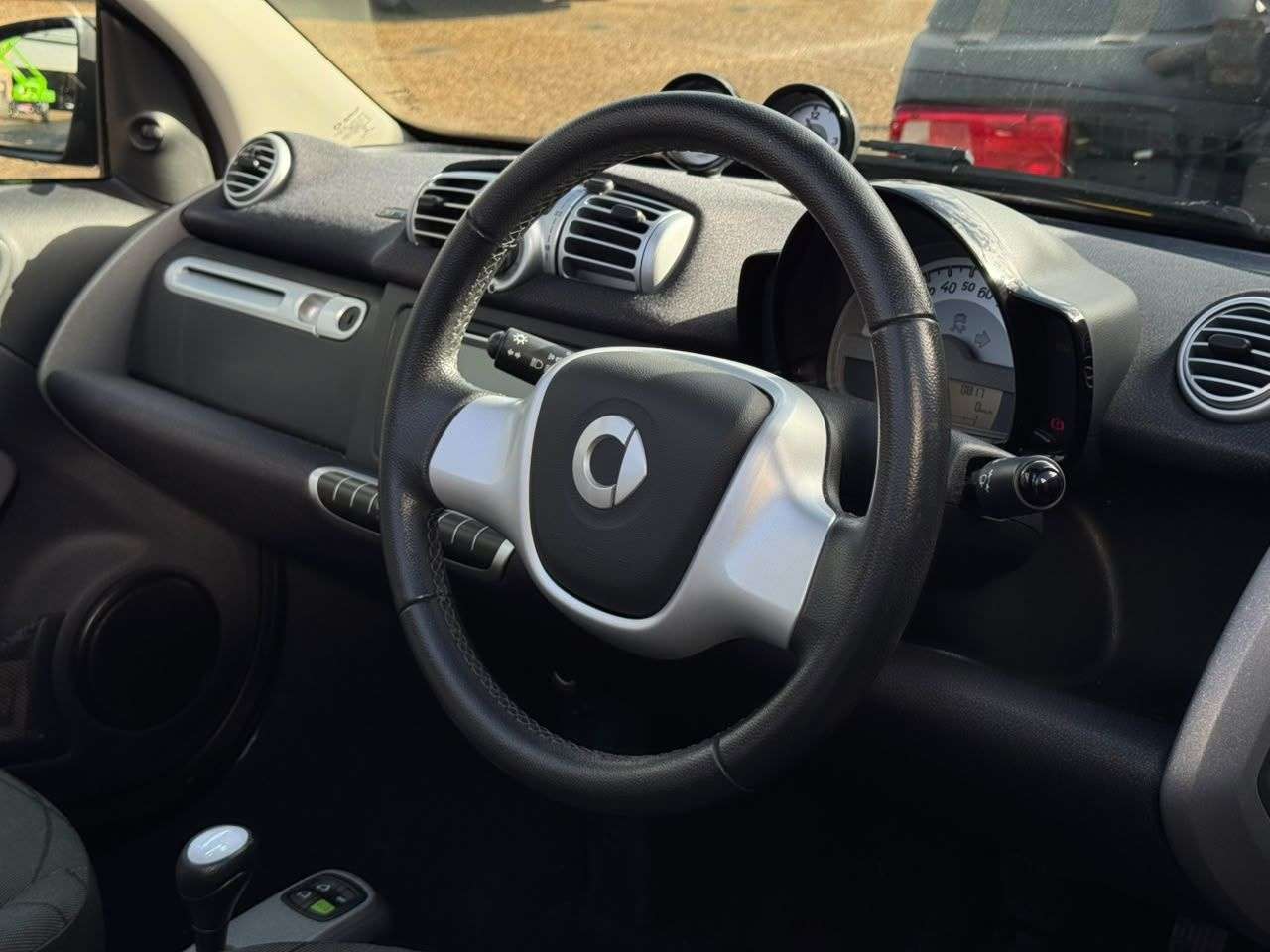 A 2014 SMART FORTWO 1.0 MHD Passion Cabriolet 2dr Petrol SoftTouch Euro 5 (s/s) (71 bhp) FINANC A 2014 SMART FORTWO 1.0 MHD Passion Cabriolet 2dr Petrol SoftTouch Euro 5 (s/s) (71 bhp) FINANC