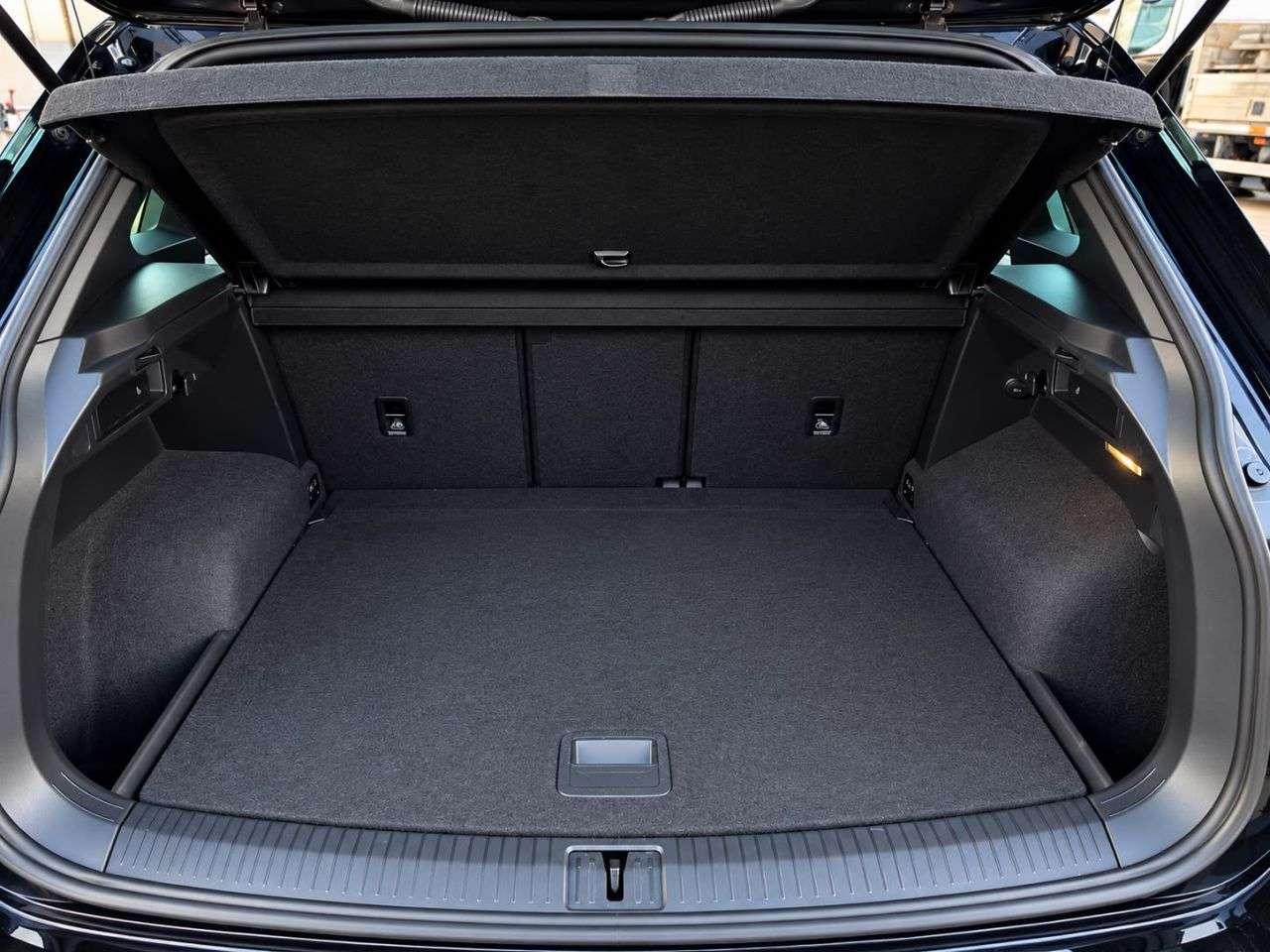 2017 VOLKSWAGEN TIGUAN 2017 VOLKSWAGEN TIGUAN